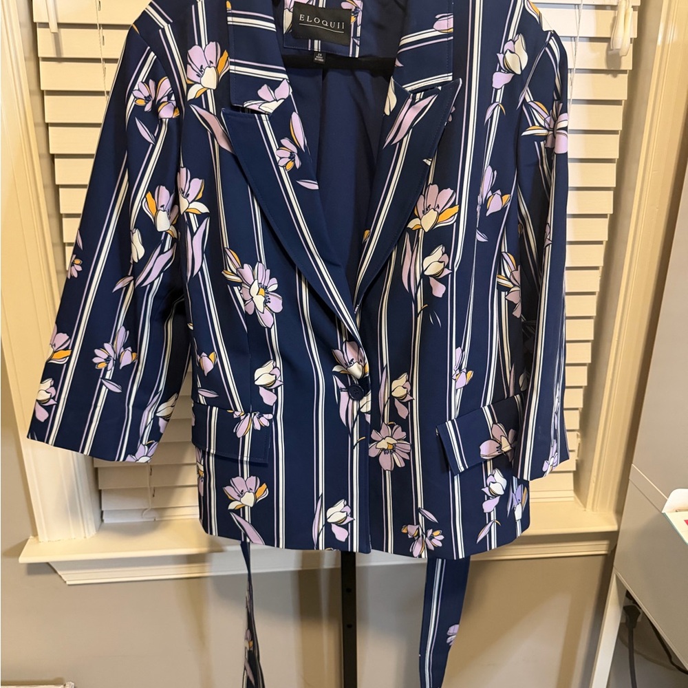 BNWT- Eloquii Plus Size Blue Floral Striped Blazer- Size 24W - Picture 13 of 13